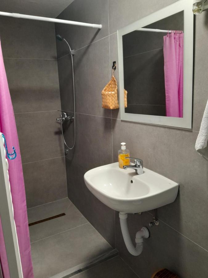 Apartmani Bet Gradacac 1 Maj Broj 24 外观 照片