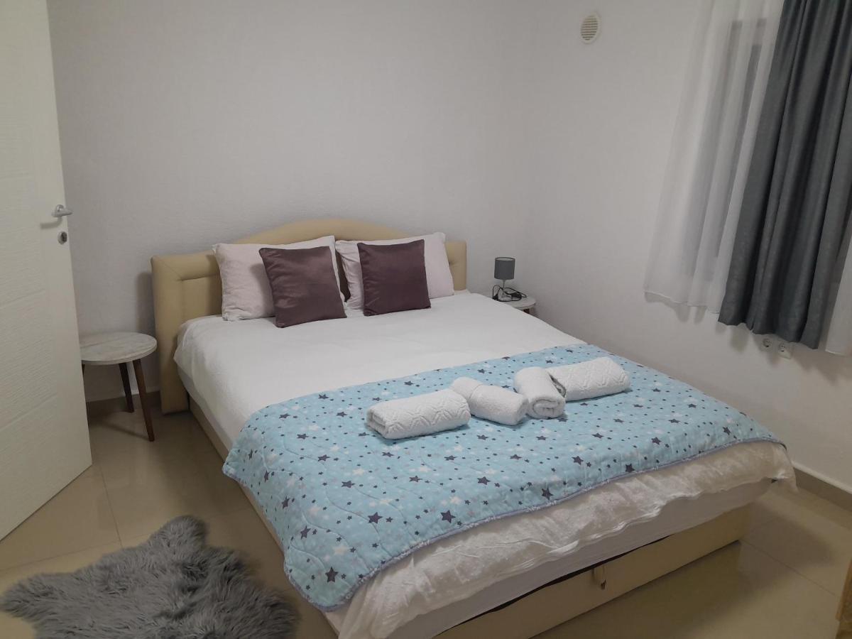 Apartmani Bet Gradacac 1 Maj Broj 24 外观 照片